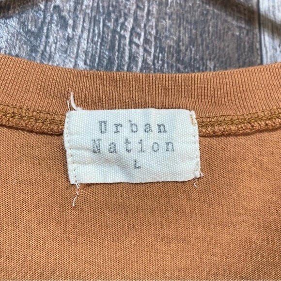 Urban Nation- No Beginning/No Ending Cropped Graphic Tee- Sz. L - Picture 3 of 5